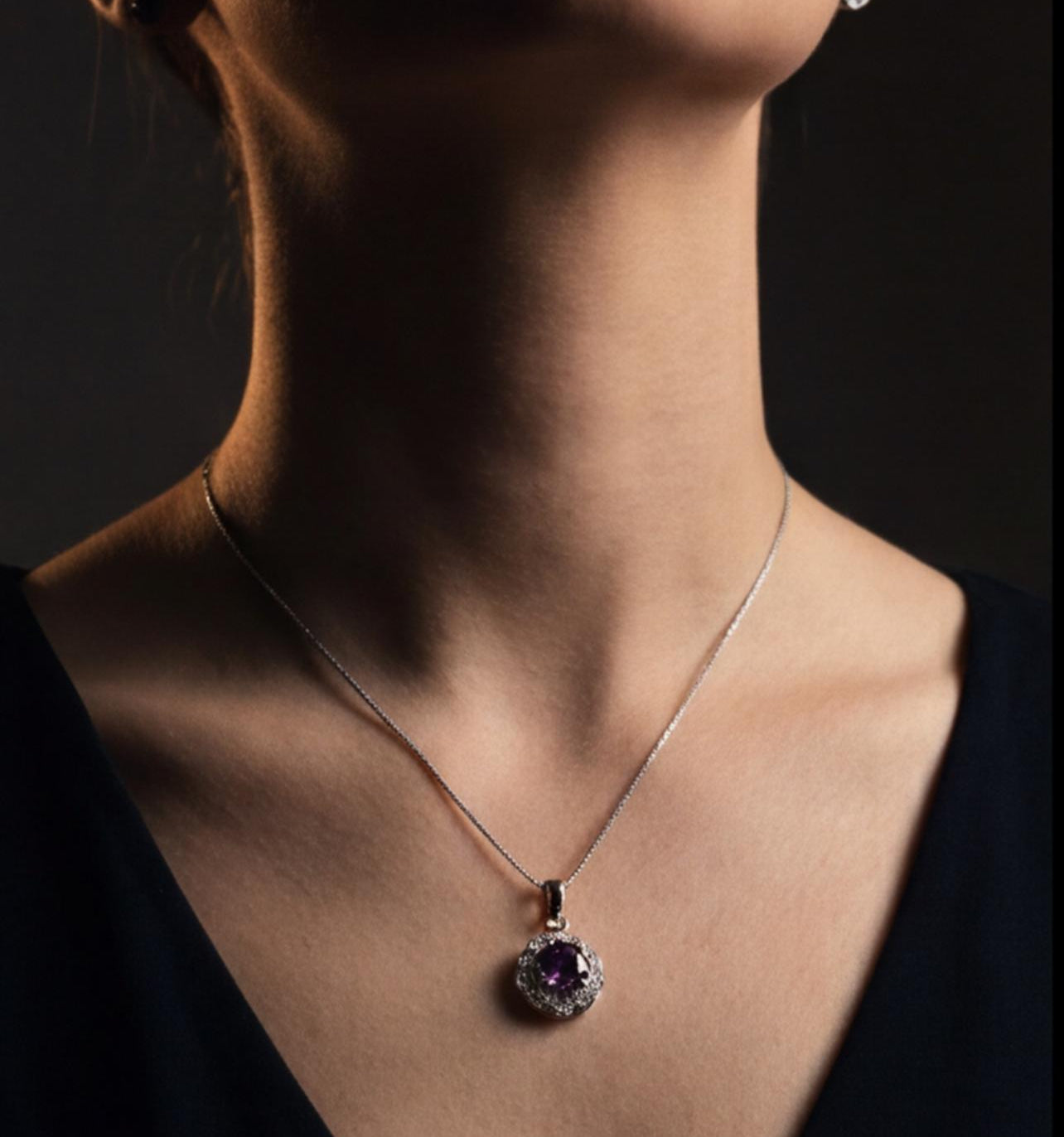 Majestic Violet Necklace ( Silver ) - HYZORA