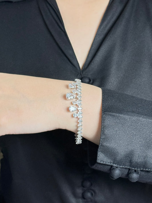 Crystal Veil Bracelet (Silver)