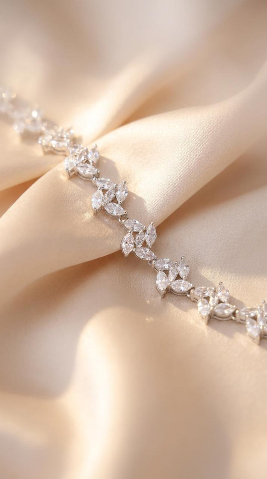 Eternal Flora Bracelet ( Silver ) - HYZORA