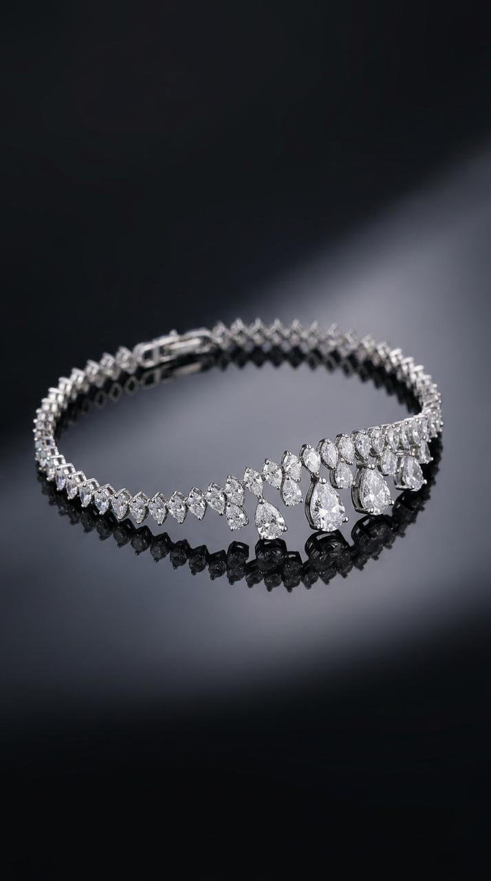 Crystal Veil Bracelet ( Silver ) - HYZORA