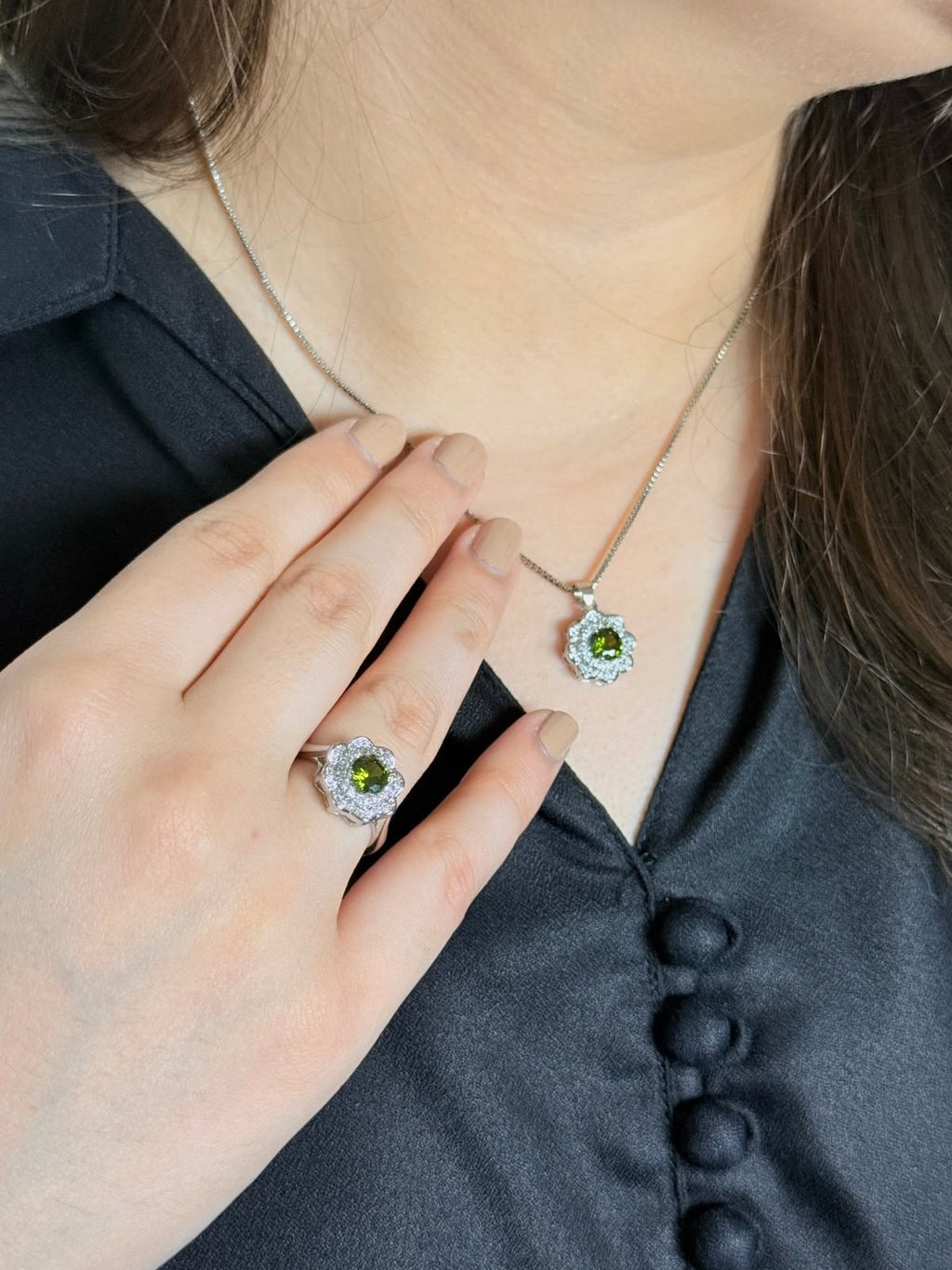 Green Gemstone Bloom Jewelry Set