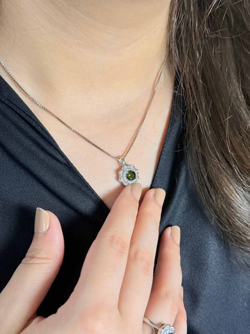 Green Gemstone Bloom Necklace