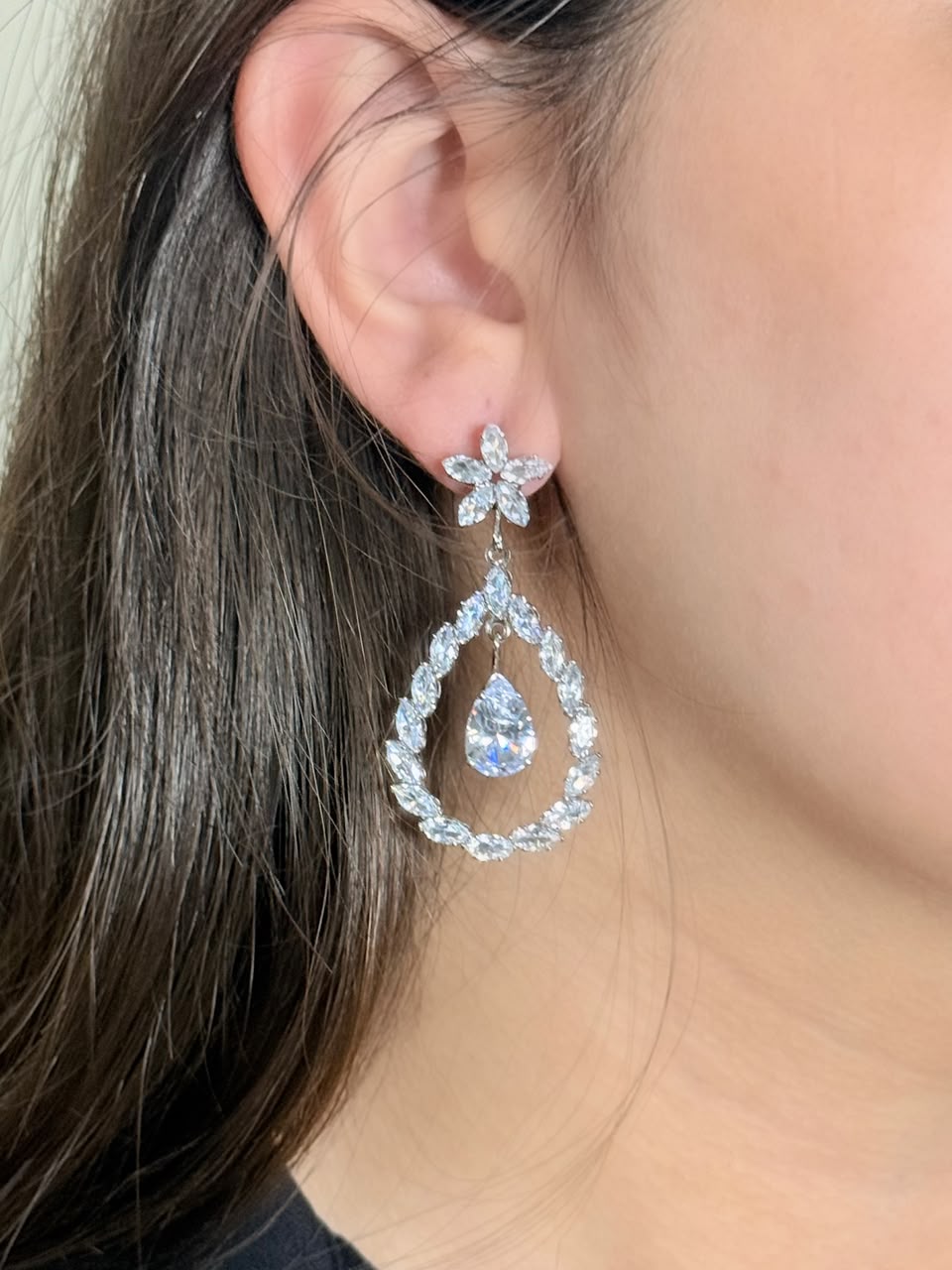 Crystal Reverie Earrings ( Silver )