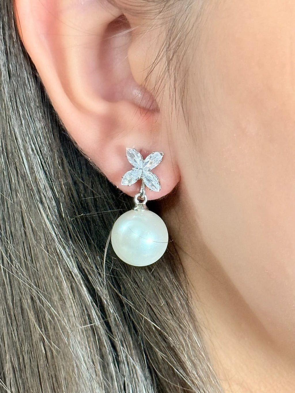 Pearl Blossom Earrings ( Silver)