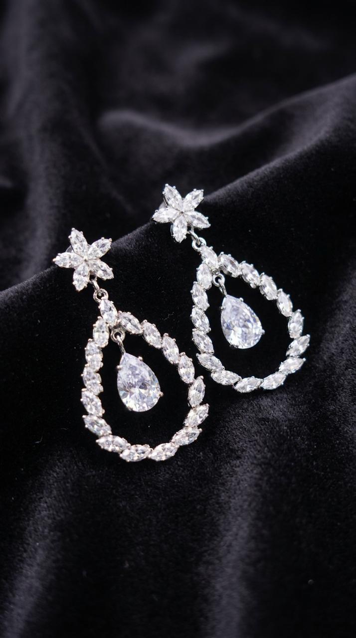 Crystal Reverie Earrings - HYZORA
